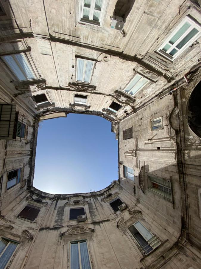 Appartement Fantastica Sanità à Naples Extérieur photo